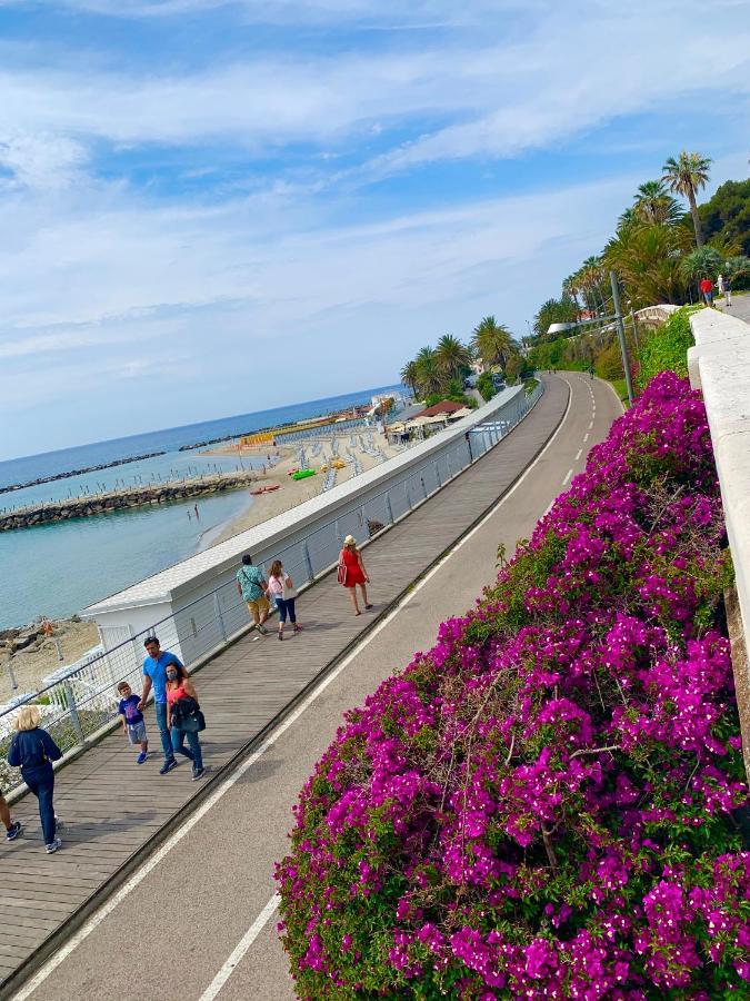 La Casa Del Sole Sanremo Διαμέρισμα Εξωτερικό φωτογραφία